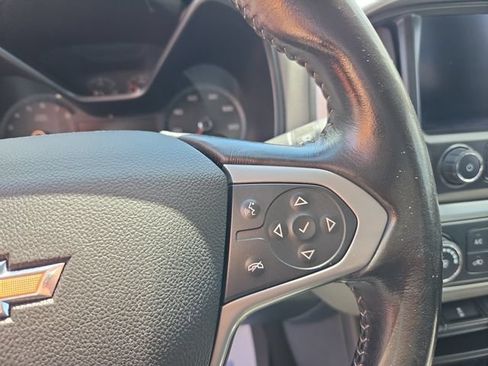 Used 2016 Chevrolet Colorado LT AWD/4WD image 16