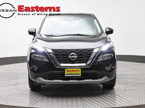 Used 2023 Nissan Rogue SV AWD/4WD image 2