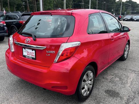Used 2012 Toyota Yaris LE FWD image 5