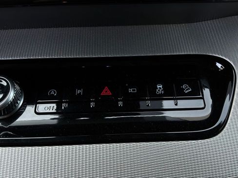 Used 2025 Ford Expedition Active AWD/4WD image 36