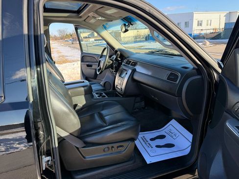 Used 2010 Chevrolet Avalanche LT w/ Luxury Package image 24