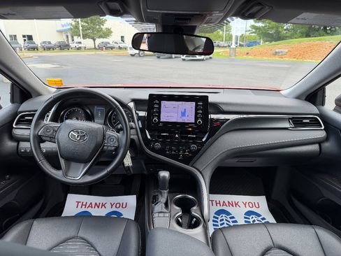 Used 2023 Toyota Camry SE FWD image 17
