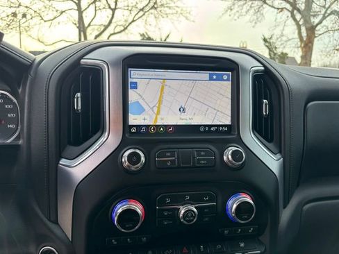 Used 2021 GMC Sierra 1500 SLT w/ SLT Premium Plus Package image 19