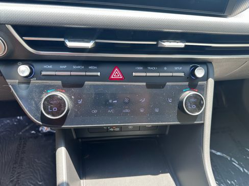 Used 2025 Hyundai Sonata SEL FWD image 15