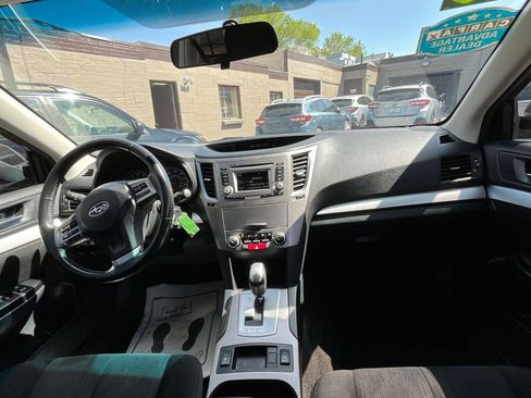 Used 2014 Subaru Outback 2.5i Premium w/ Accessory Value Package (OYX) AWD/4WD image 16