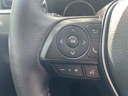 Used 2022 Toyota RAV4 XLE Premium AWD/4WD image 23