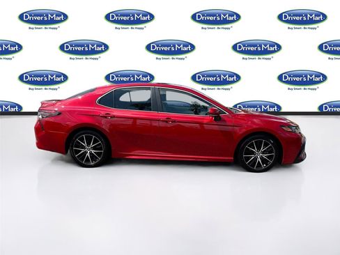 Used 2024 Toyota Camry SE w/ Audio Upgrade Package FWD image 8