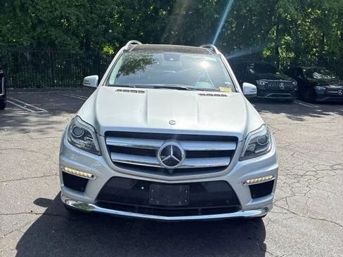 Used 2016 Mercedes-Benz GL 550 4MATIC image 14
