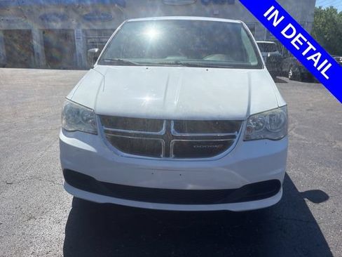 Used 2015 Dodge Grand Caravan SE w/ Quick Order Package 29E SE FWD image 2