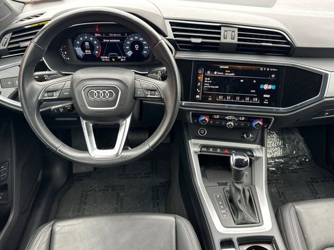 Used 2024 Audi Q3 2.0T Premium image 11