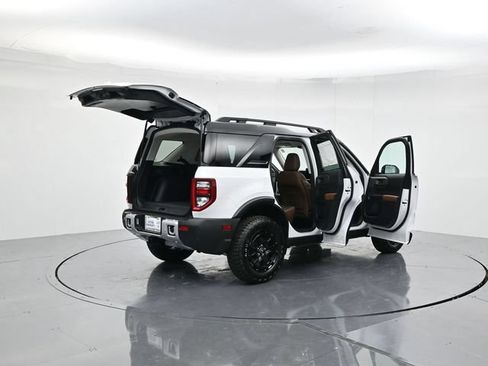 Used 2025 Ford Bronco Sport Outer Banks w/ Sasquatch Outer Banks Package AWD/4WD image 47