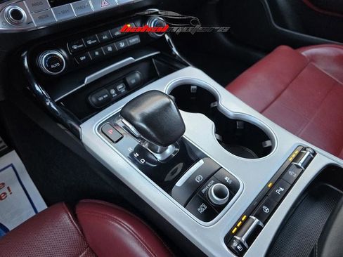 Used 2018 Kia Stinger GT2 image 22