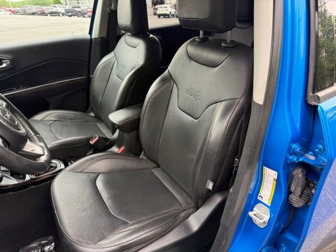 Used 2019 Jeep Compass Limited AWD/4WD image 28