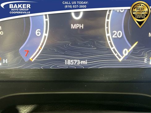 Used 2024 Jeep Grand Cherokee Limited w/ Black Appearance Package image 13