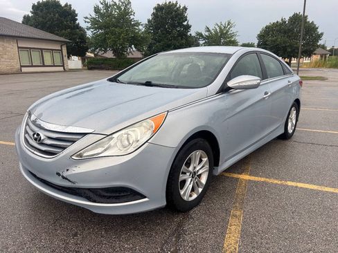 Used 2014 Hyundai Sonata GLS w/ Popular Equipment Group 2 FWD image 2