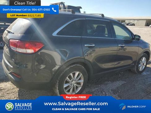 Used 2017 Kia Sorento AWD image 4