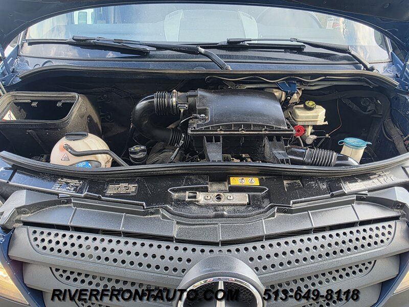 Used 2017 Mercedes-Benz Sprinter 3500 image 17