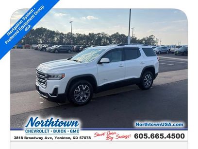 Used 2023 GMC Acadia SLT w/ Preferred Package