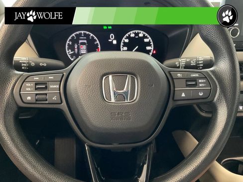 Used 2023 Honda HR-V LX image 11