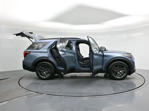 New 2025 Ford Explorer ST w/ Sun And Sound Package image 4