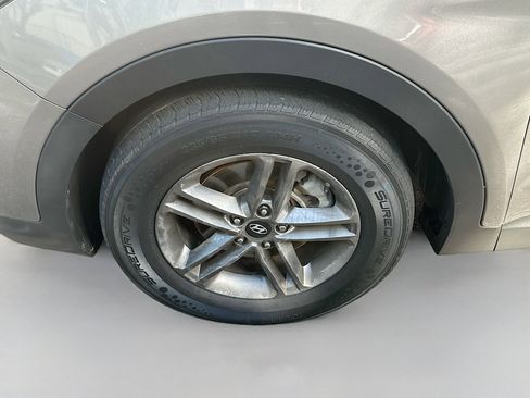 Used 2017 Hyundai Santa Fe Sport image 33