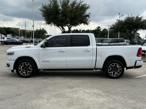 Used 2025 RAM 1500 Laramie w/ Laramie Southwest Edition AWD/4WD image 9