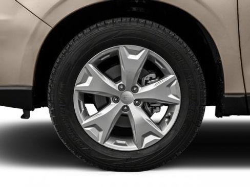 Used 2016 Subaru Forester 2.5i Touring w/ Eyesight & Navigation System image 13