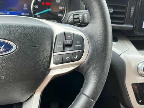 Certified 2023 Ford Explorer XLT w/ Equipment Group 202A AWD/4WD image 22