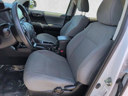 Used 2020 Toyota Tacoma SR w/ SR Convenience Package RWD image 16