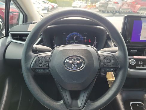 Used 2026 Toyota Corolla LE FWD image 22