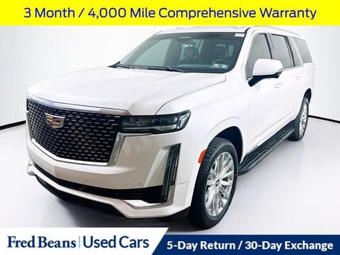 Used 2022 Cadillac Escalade ESV Premium Luxury AWD/4WD image 4