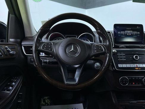 Used 2018 Mercedes-Benz GLS 550 4MATIC image 19