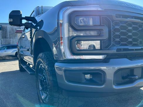 Used 2023 Ford F250 Lariat w/ Sport Appearance Package AWD/4WD image 35