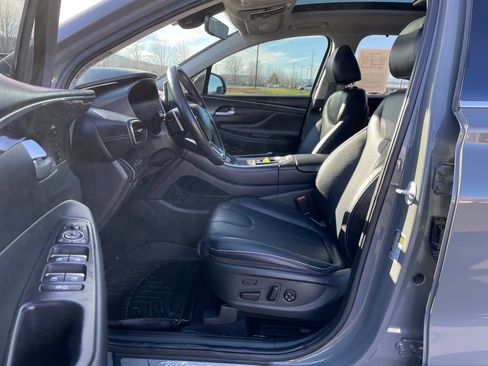 Used 2023 Hyundai Santa Fe Limited w/ Cargo Package image 10