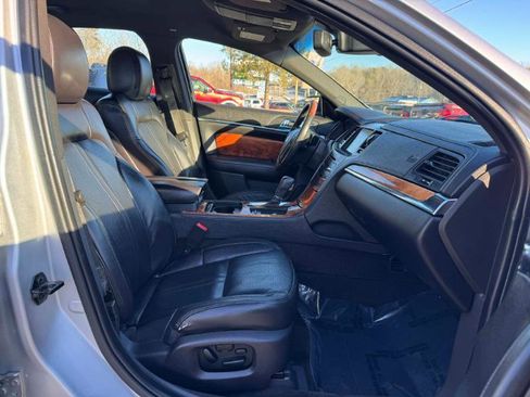 Used 2014 Lincoln MKS AWD w/ Equipment Group 101A image 14