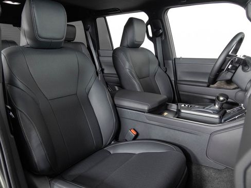 Used 2025 Lexus GX 550 image 28