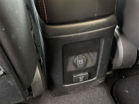 Used 2018 Dodge Journey GT image 13