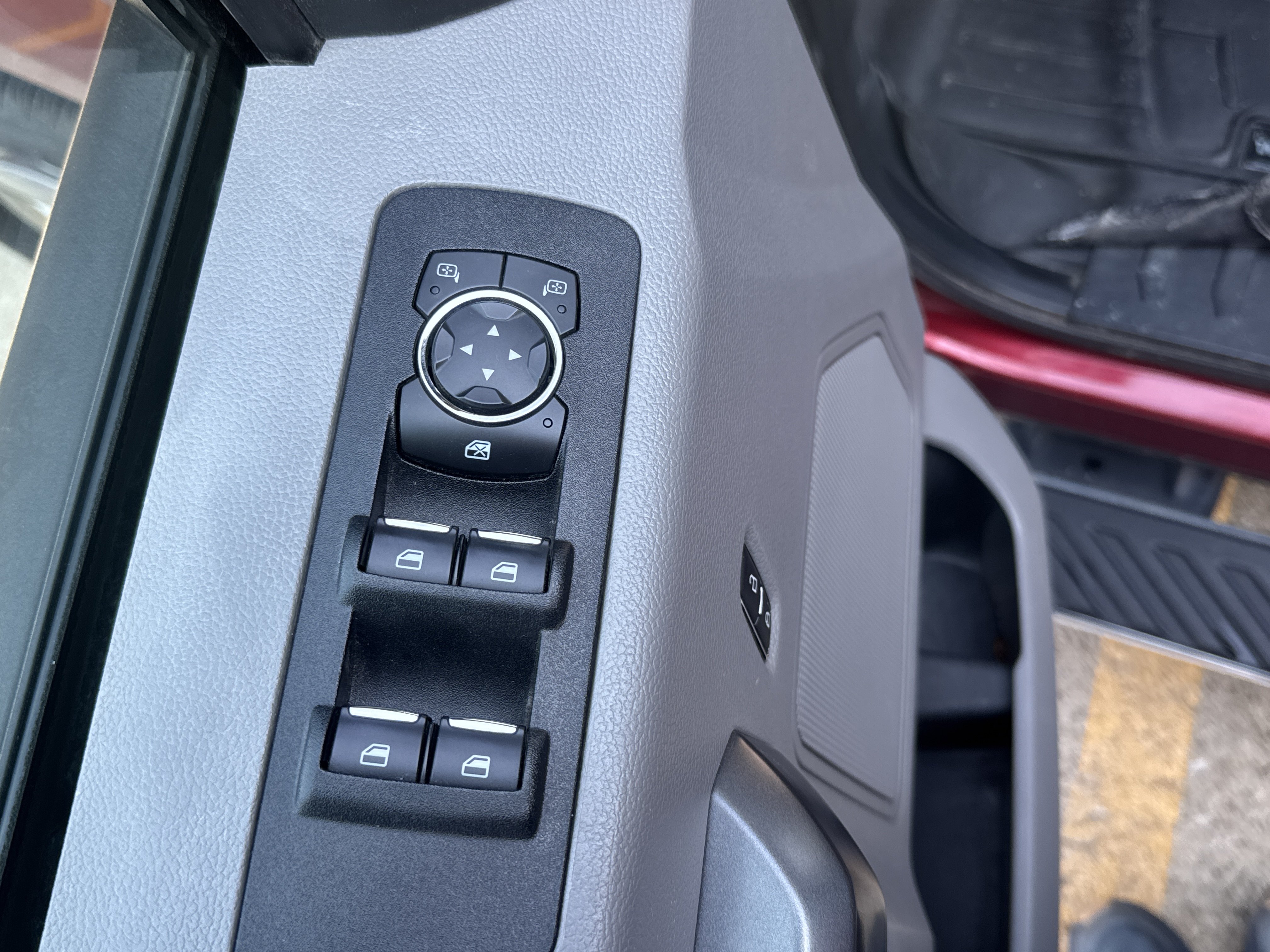 Used 2018 Ford F150 XLT w/ Equipment Group 302A Luxury RWD image 15