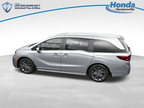 New 2026 Honda Odyssey Touring image 30