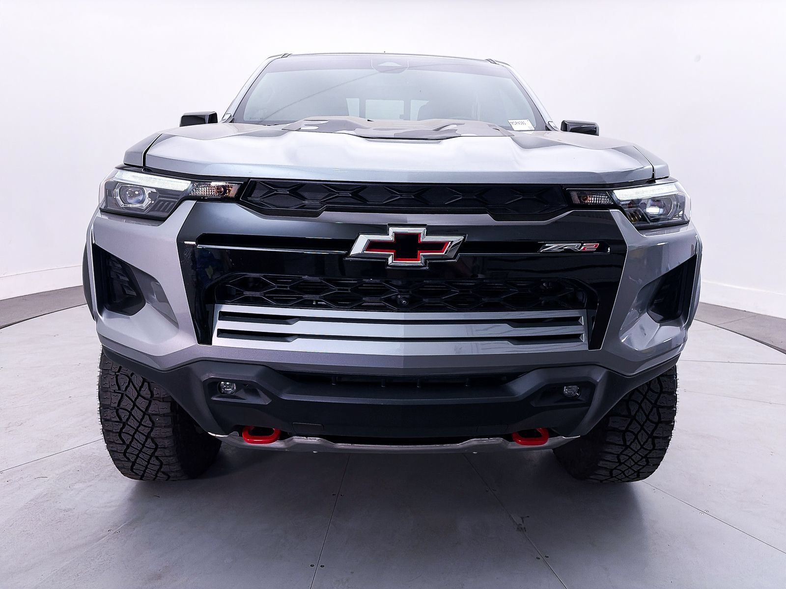Used 2024 Chevrolet Colorado ZR2 w/ Technology Package AWD/4WD image 12