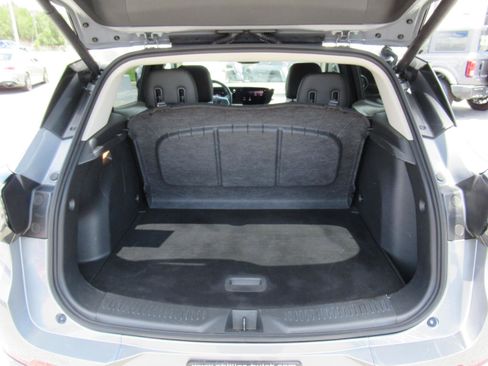 Used 2025 Buick Encore GX Avenir w/ Avenir Technology Package AWD/4WD image 32