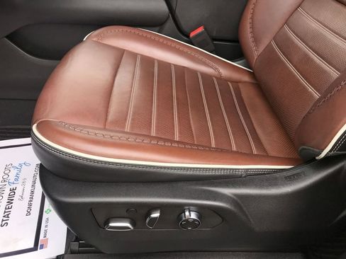 Used 2023 GMC Yukon XL Denali Ultimate image 12