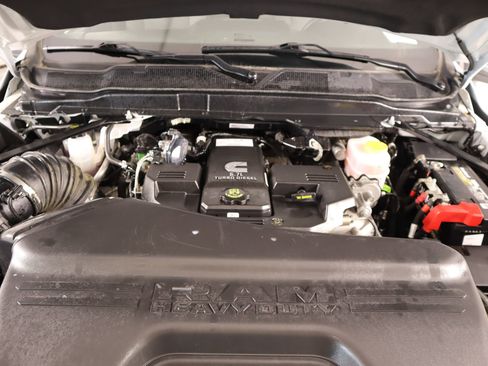 Used 2024 RAM 3500 Tradesman w/ Chrome Appearance Group image 18