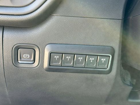 Certified 2023 Chevrolet Silverado 2500 Custom w/ Custom Value Package image 23