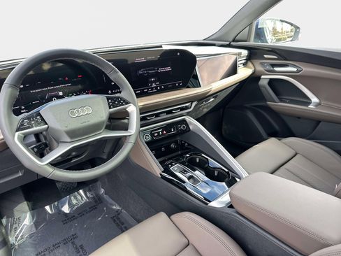 New 2025 Audi Q5 Premium Plus image 16