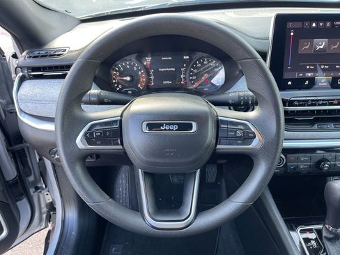Used 2024 Jeep Compass Sport image 16
