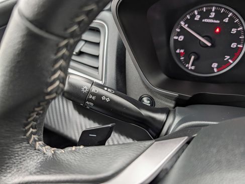 Certified 2025 Subaru Ascent Premium image 32