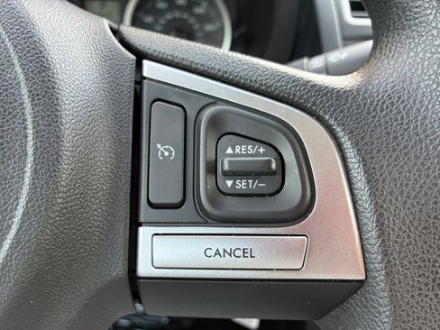 Used 2017 Subaru Forester 2.5i AWD/4WD image 24
