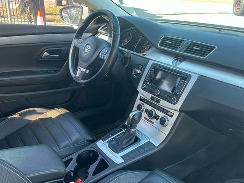 Used 2015 Volkswagen CC Sport image 13
