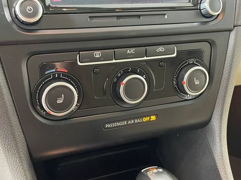 Used 2014 Volkswagen Jetta TDI FWD image 9